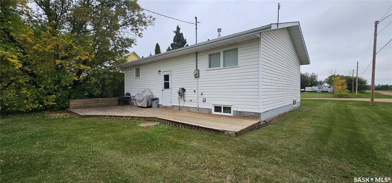 Weekes, SK S0E 1V0,65 2nd STREET W