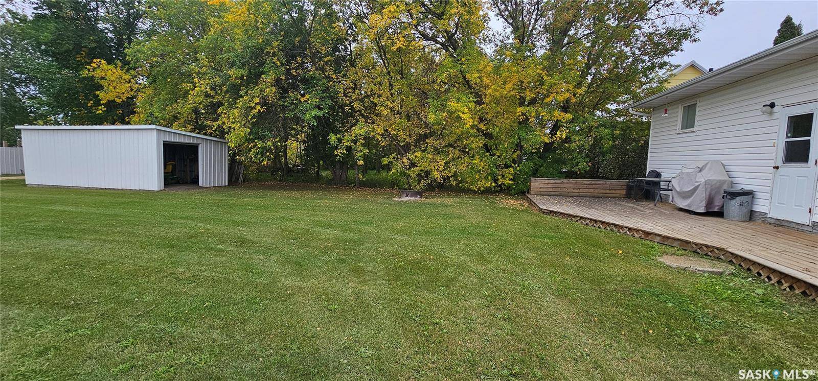 Weekes, SK S0E 1V0,65 2nd STREET W