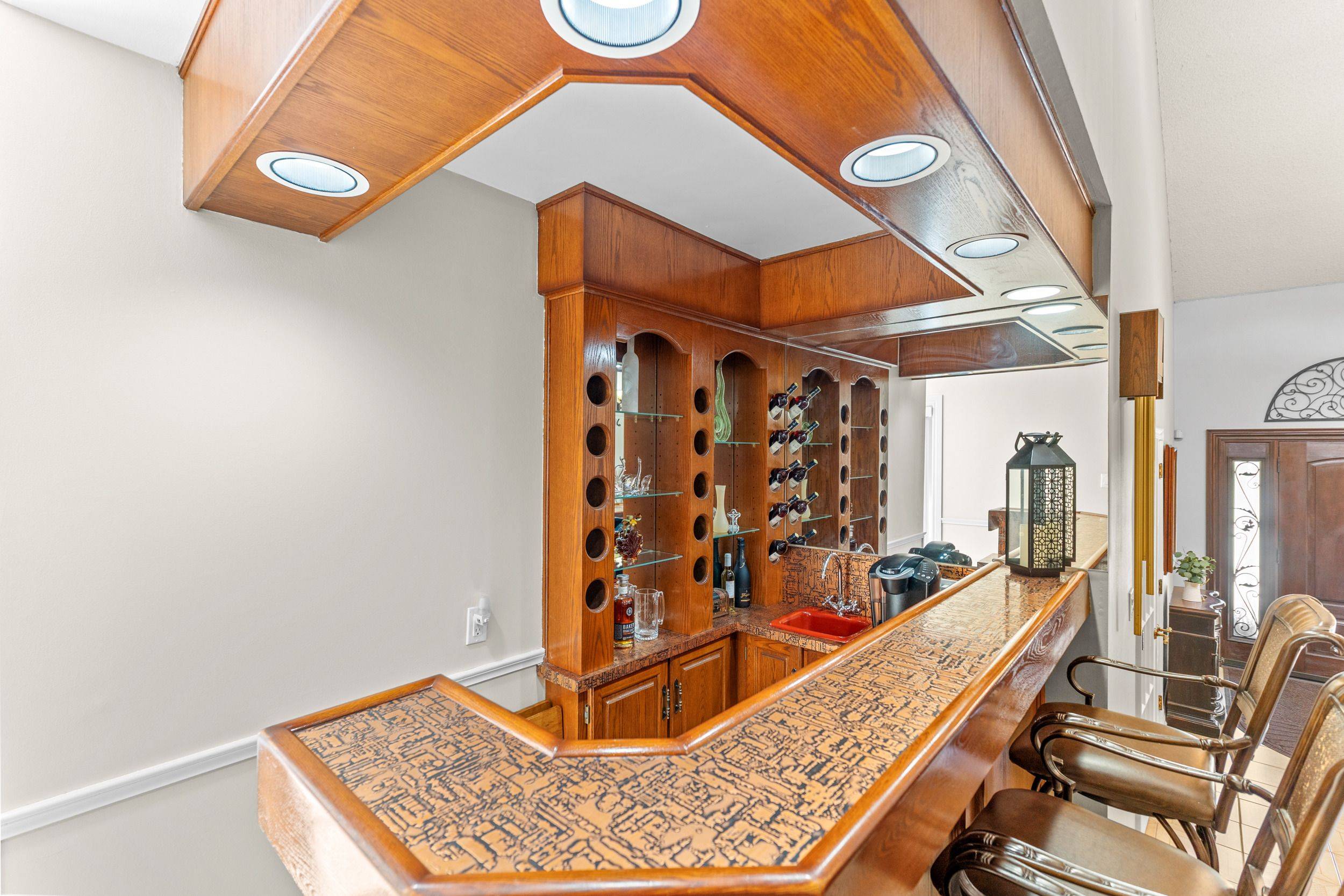 Brampton, ON L6P 0K9,6 Leone LN