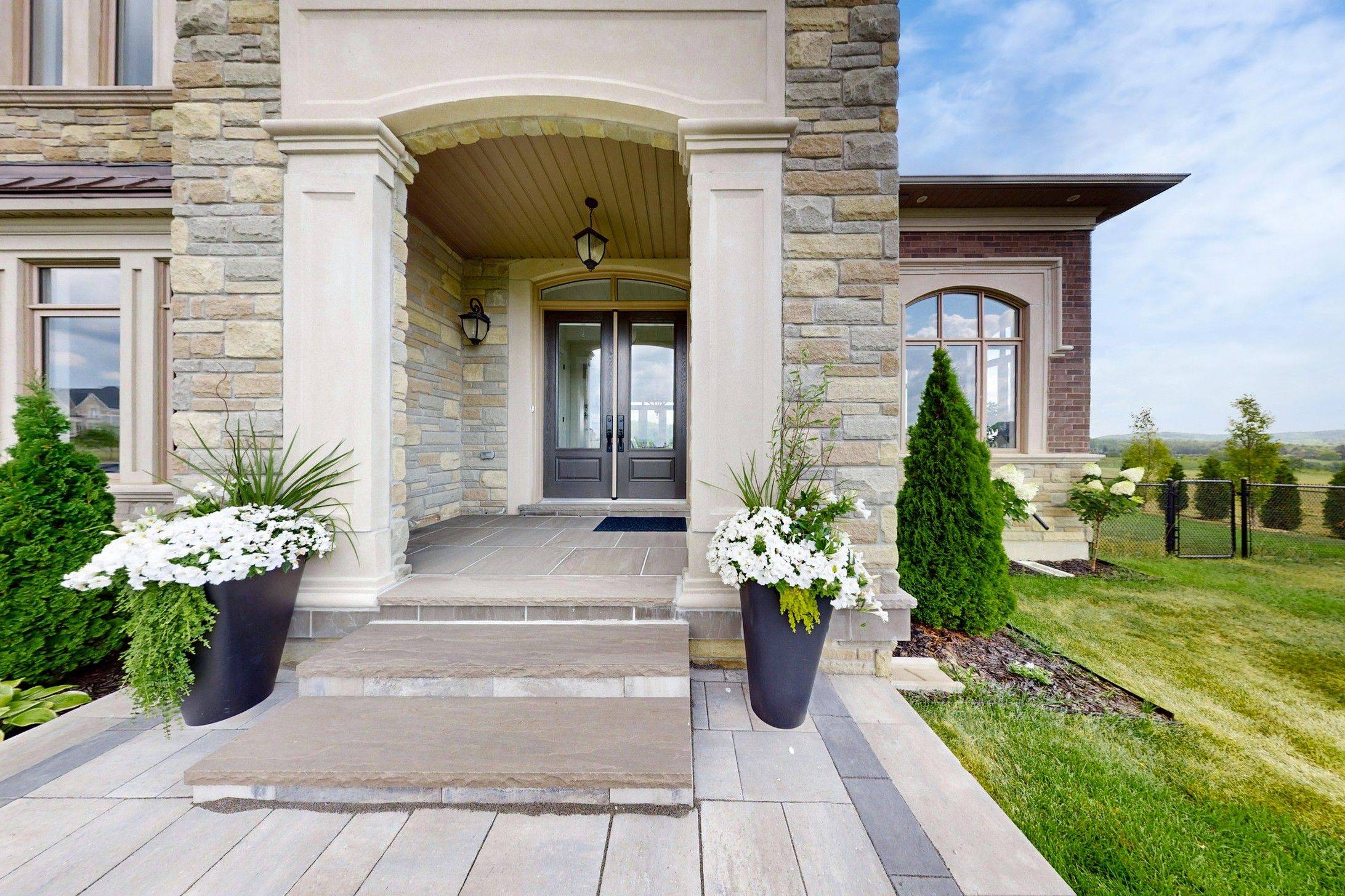 Caledon, ON L7E 4L7,258 Amos DR