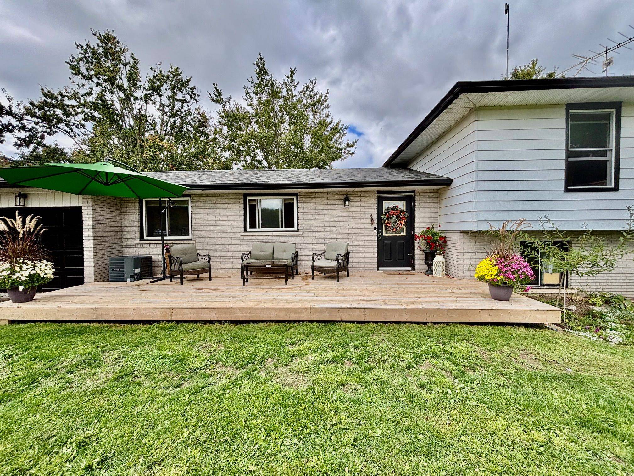 Kawartha Lakes, ON K0M 2C0,375 Ogemah RD