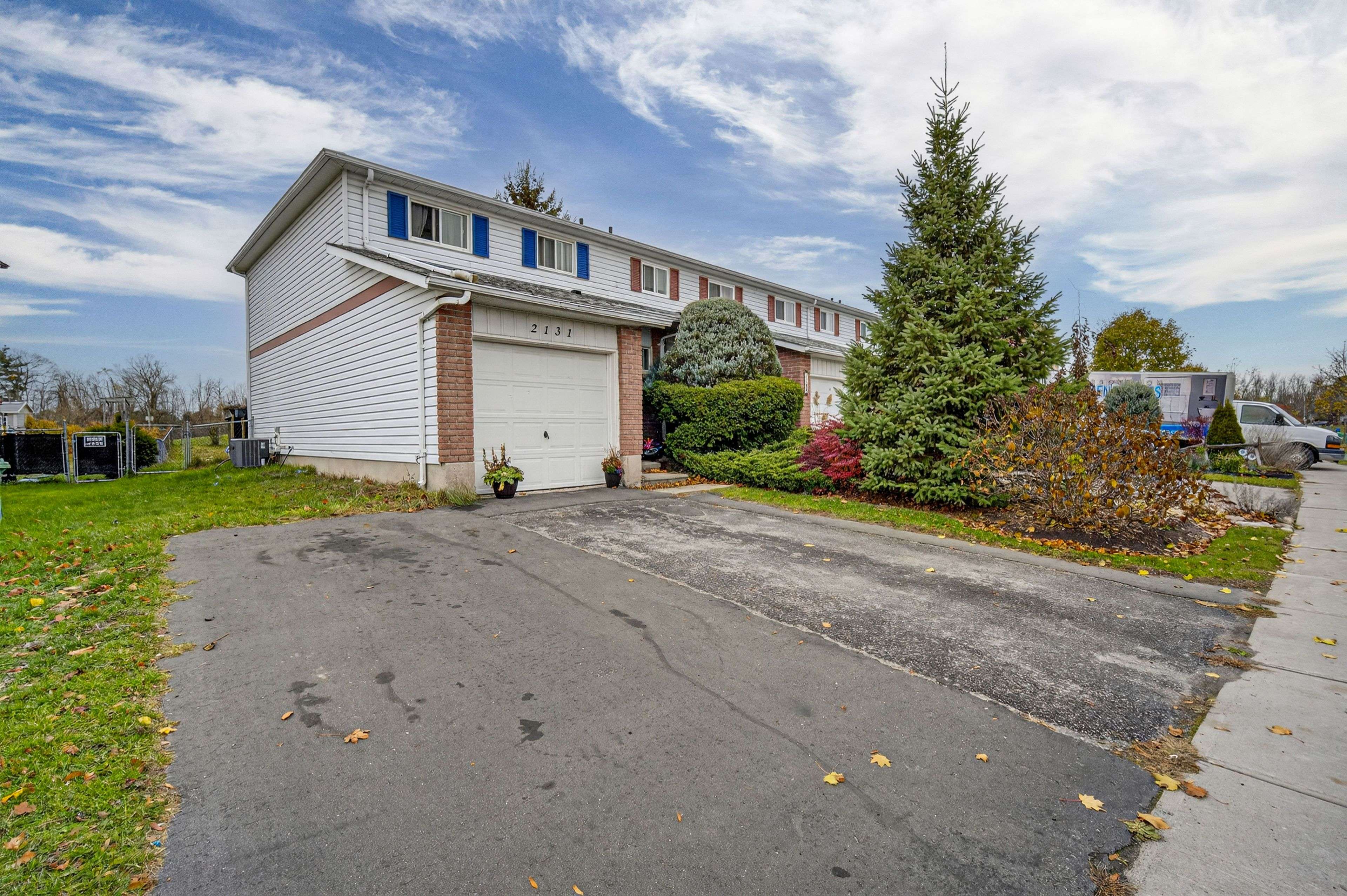 Peterborough, ON K9L 1T6,2131 Walker AVE