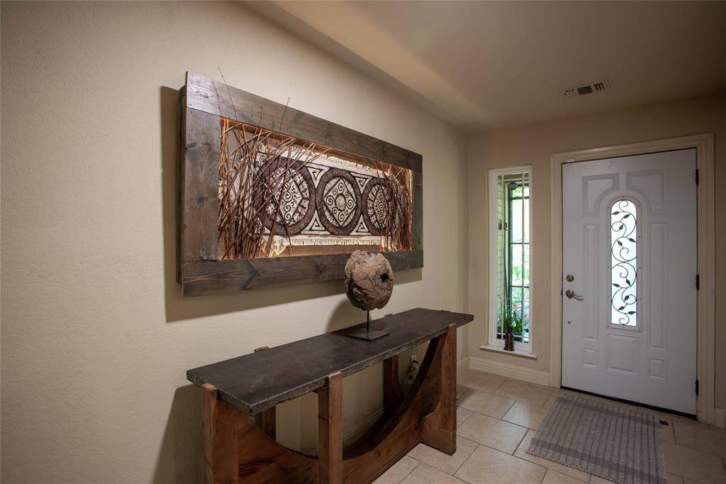 Arlington, TX 76012,1806 Old Oak Drive