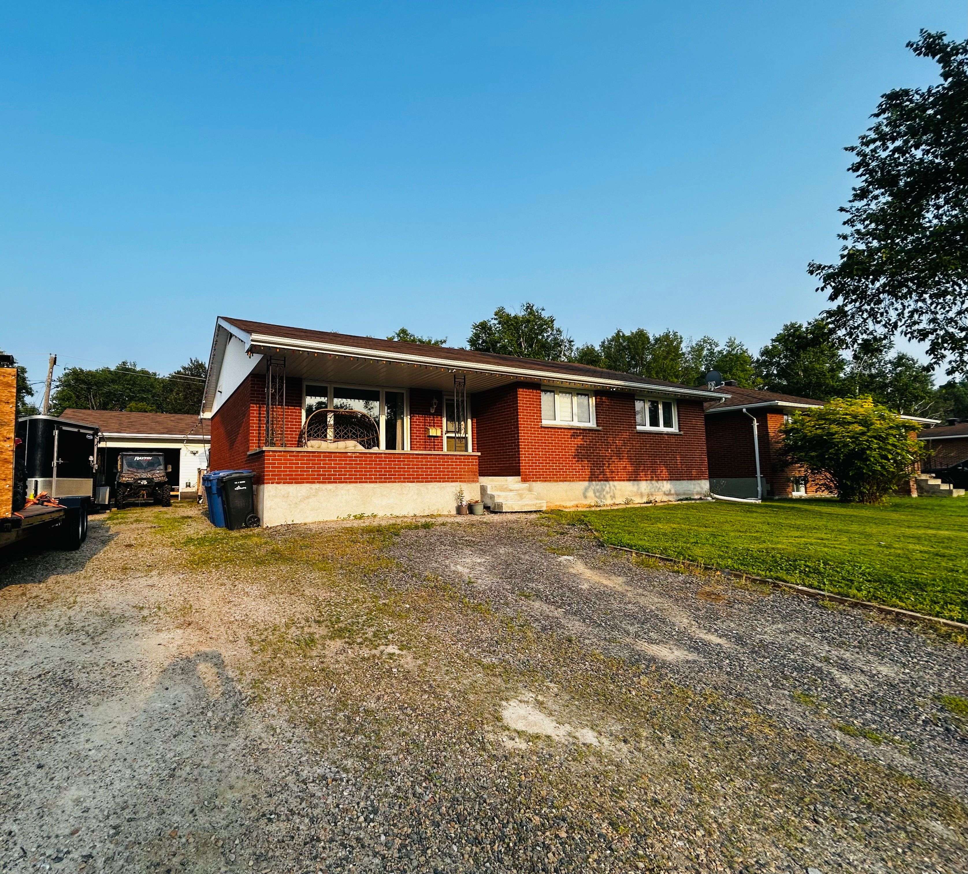 Kapuskasing, ON P5N 1Y4,19 Ottawa ST E