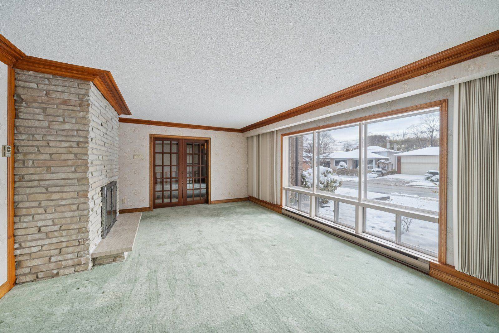 Toronto W05, ON M3J 1B5,168 Grandravine DR