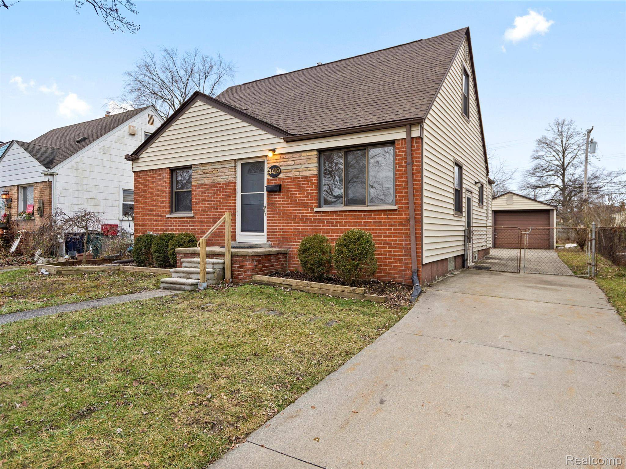 Royal Oak, MI 48073,4419 ELMHURST AVE