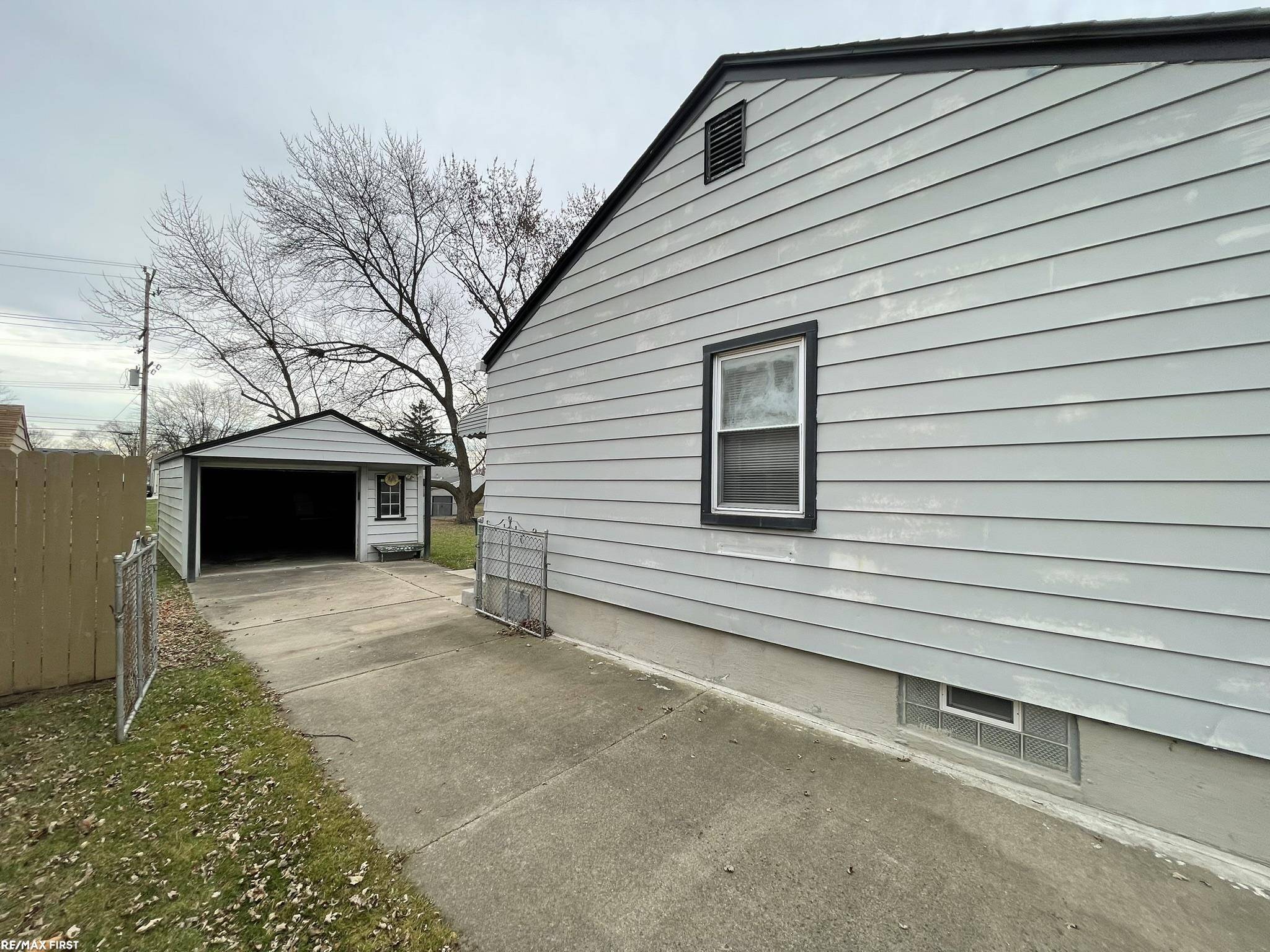 Lincoln Park, MI 48146,4163 Burns