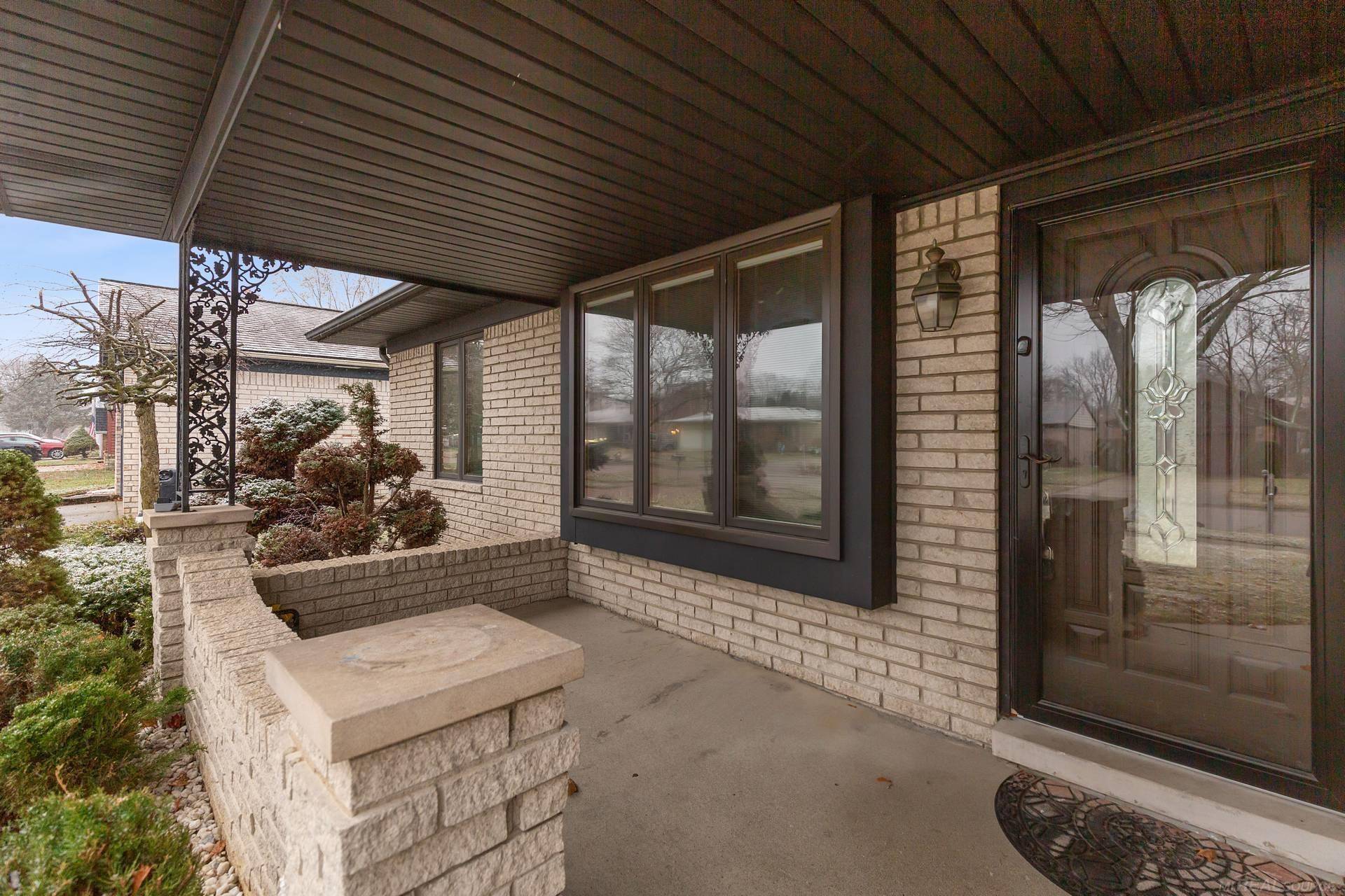 Sterling Heights, MI 48313,39449 Della Rosa