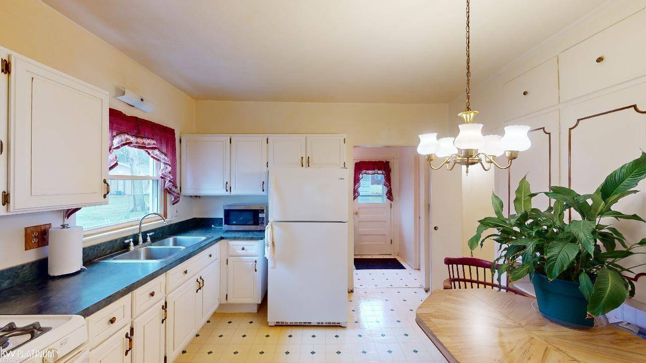 Utica, MI 48317,45251 Platt