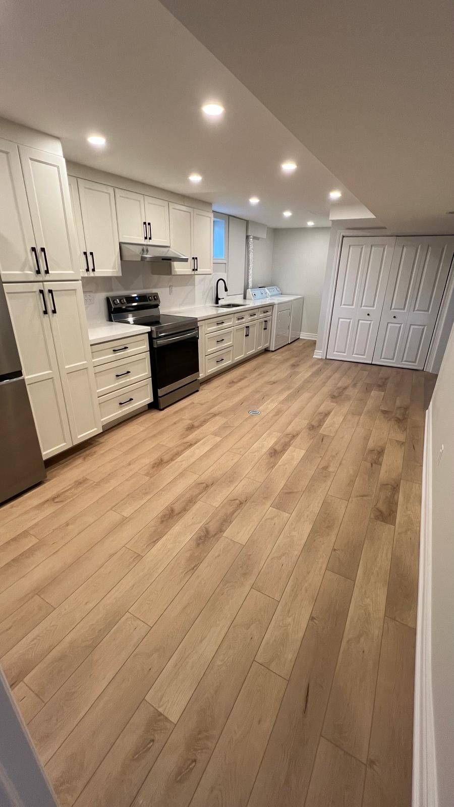 Mississauga, ON L5C 1M2,989 McBride AVE #BASEMENT