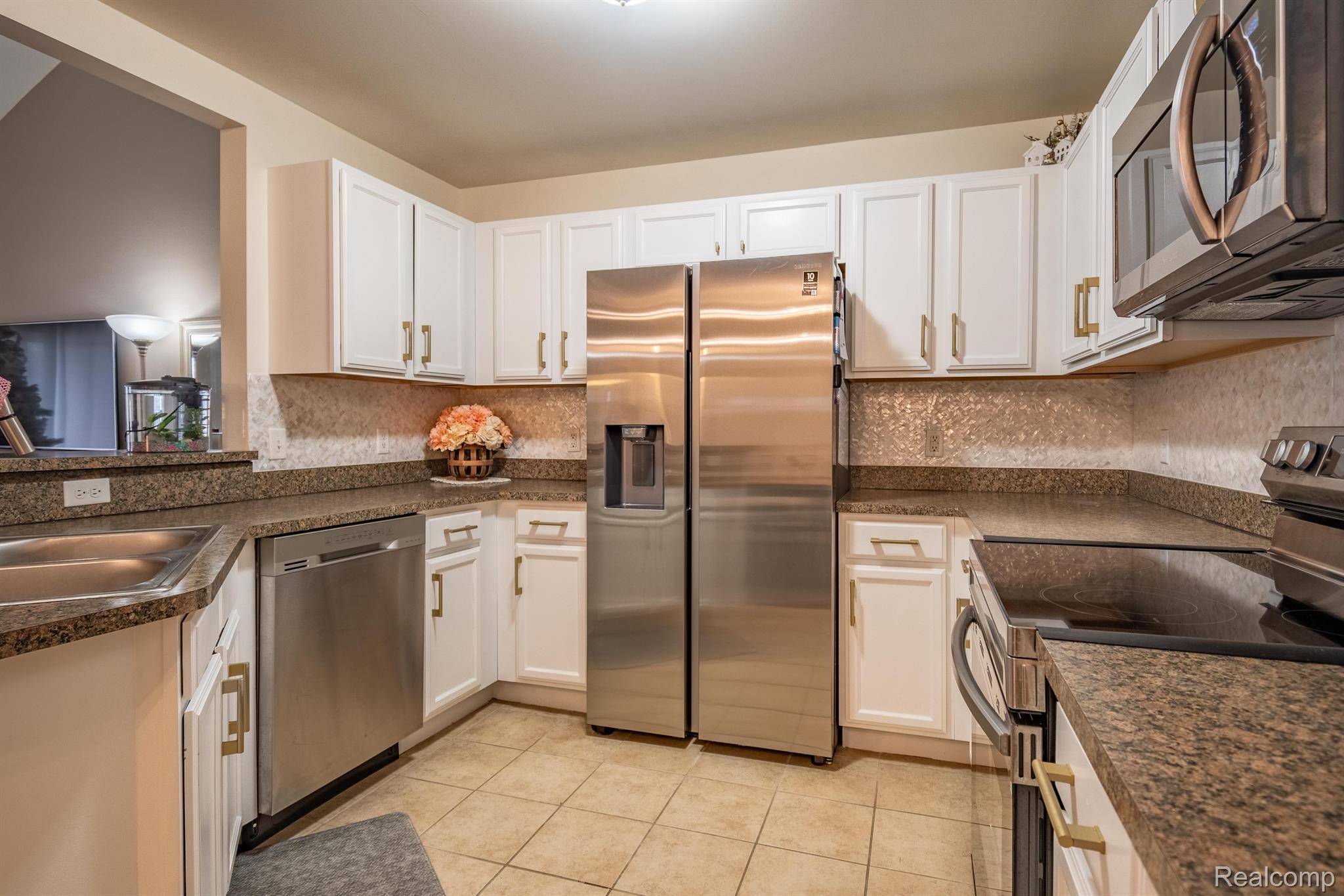 Shelby Twp, MI 48317,5706 NORWAY SPRUCE DR