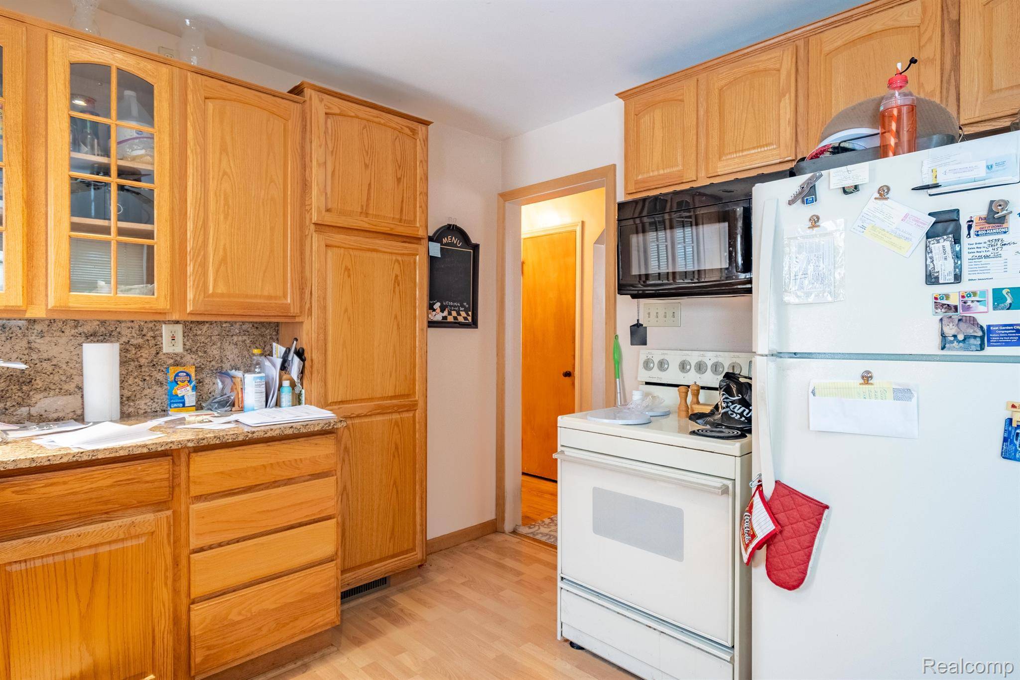 Inkster, MI 48141,952 SUNNINGDALE DR