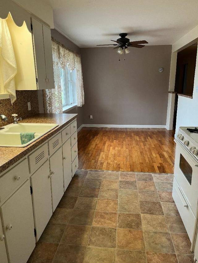 Owosso, MI 48867,564 Dean