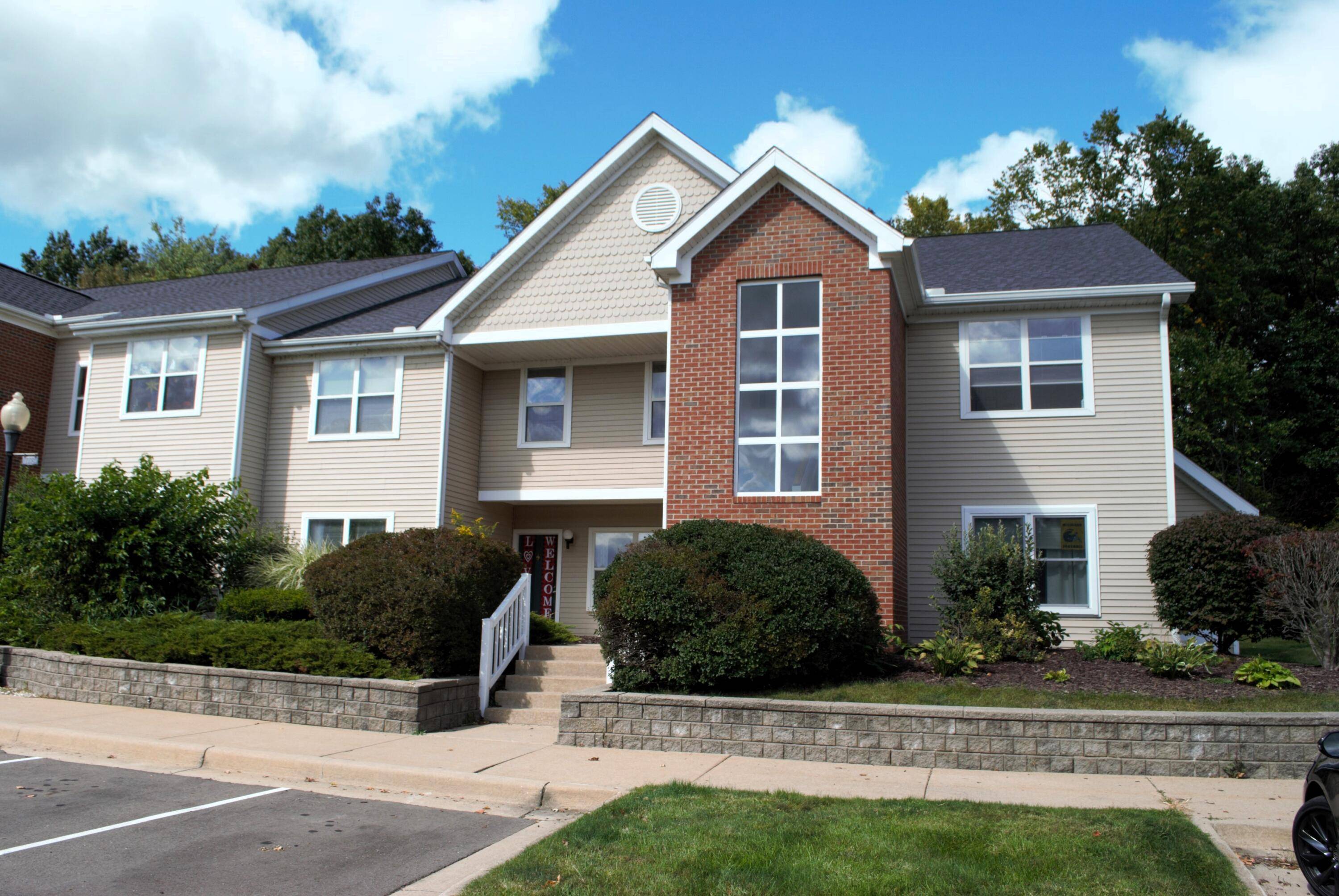 Manchester, MI 48158,1003 E Duncan ST