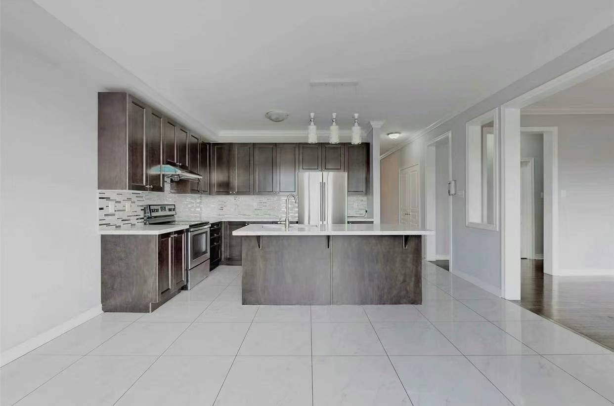 Markham, ON L6C 0P9,91 William Bartlett DR