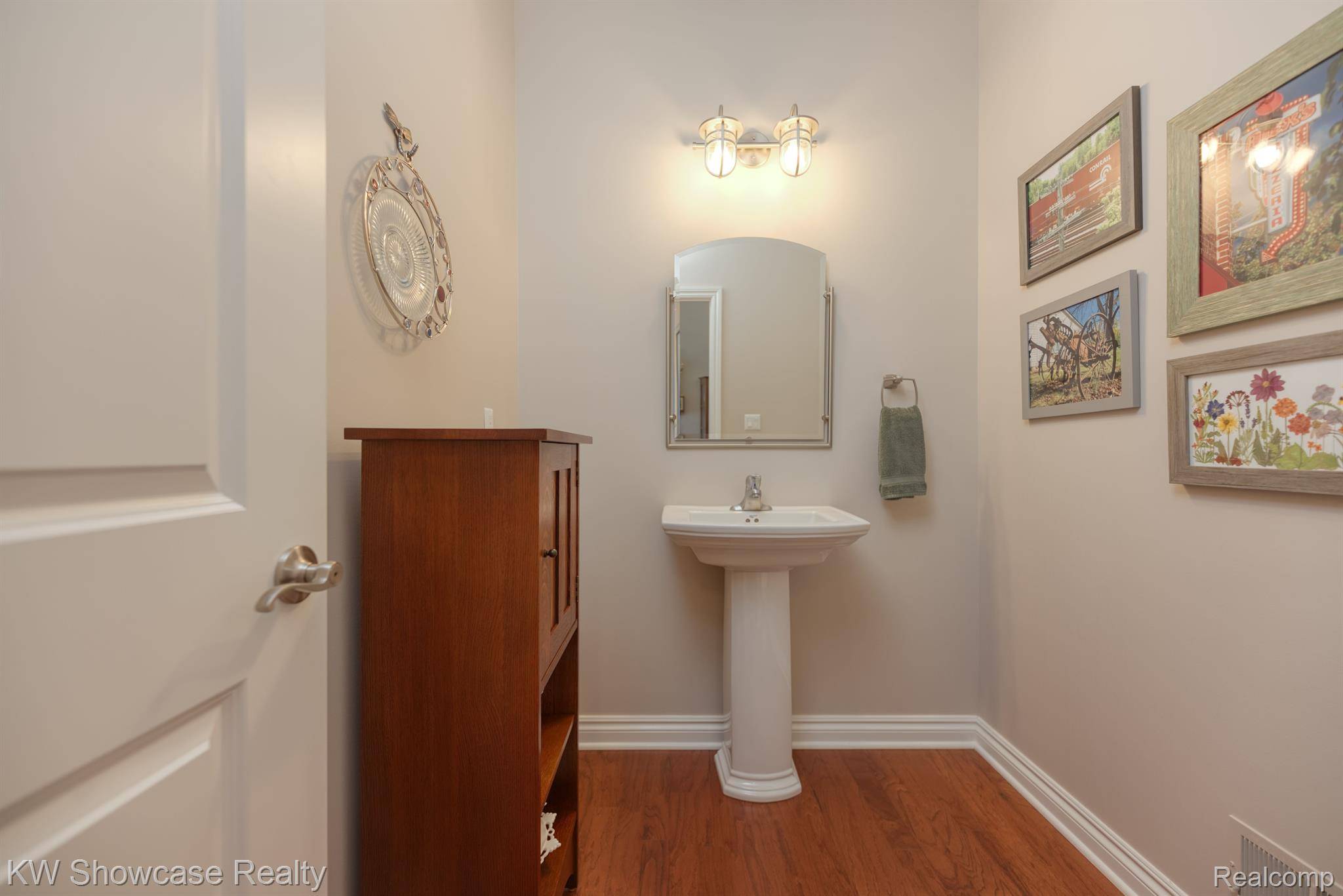 Wixom, MI 48393,3205 THEODORE E