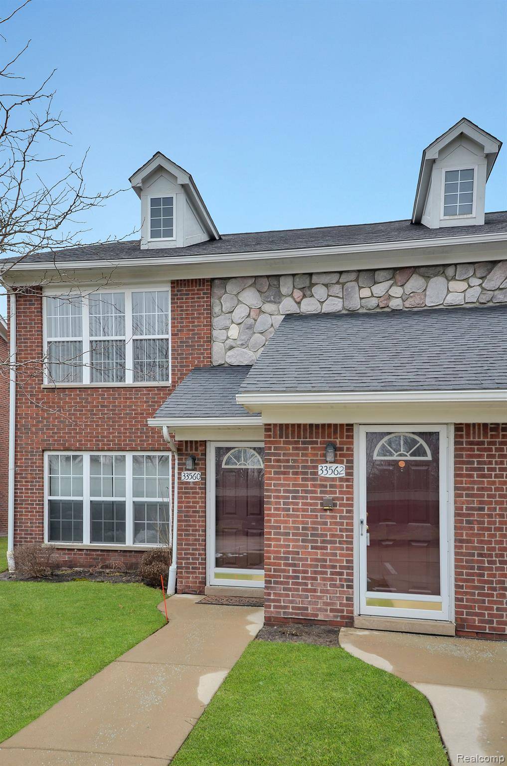 Fraser, MI 48026,33562 Utica RD