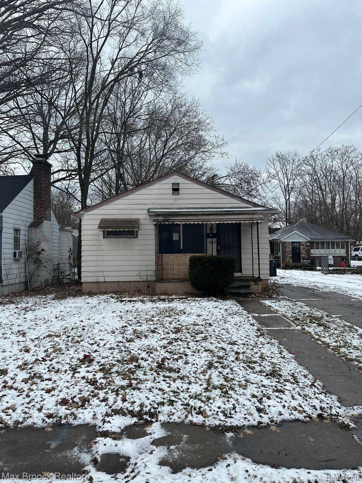 Detroit, MI 48223,15846 HAZELTON ST