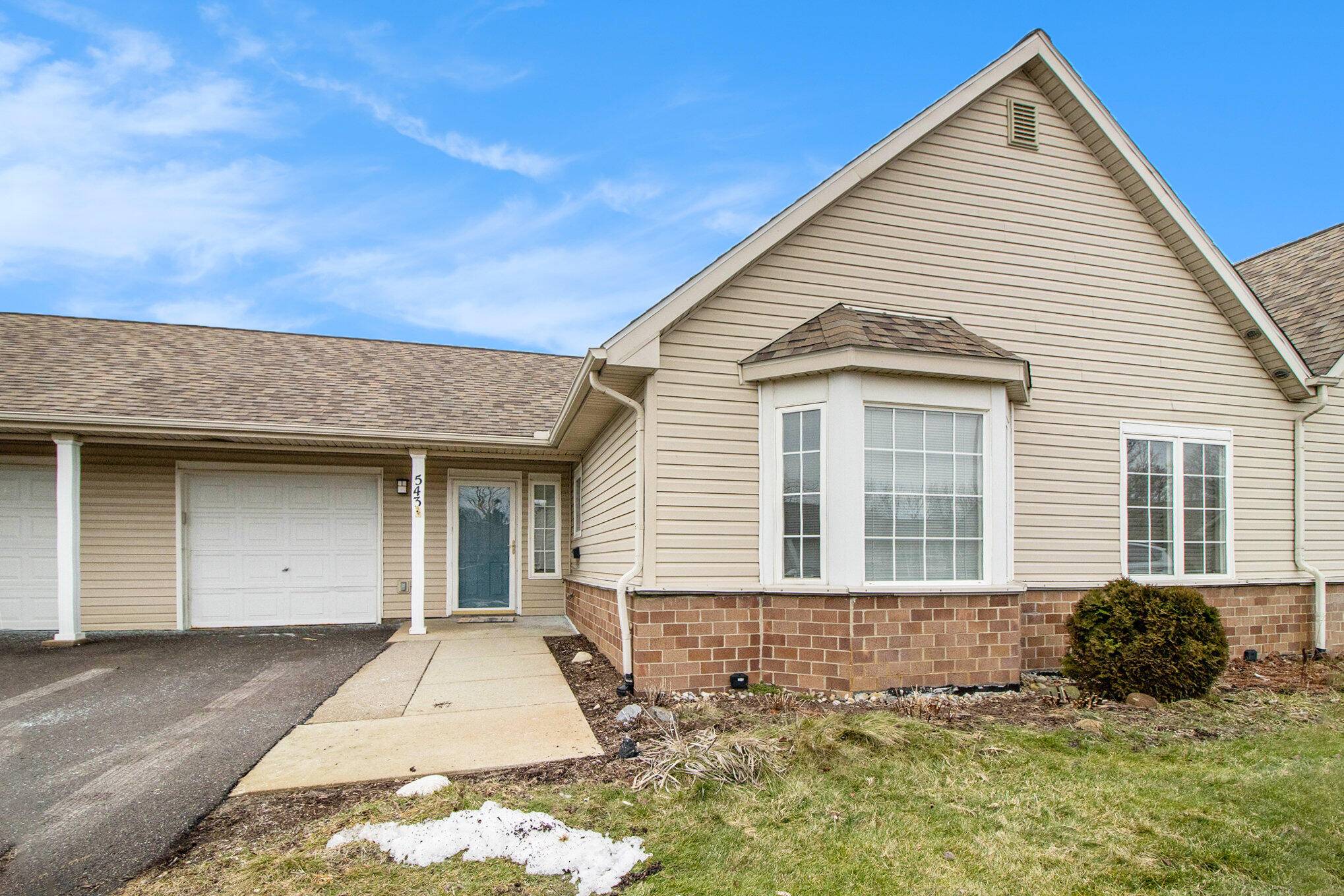 Saline, MI 48176,543 Lancaster CT #Co