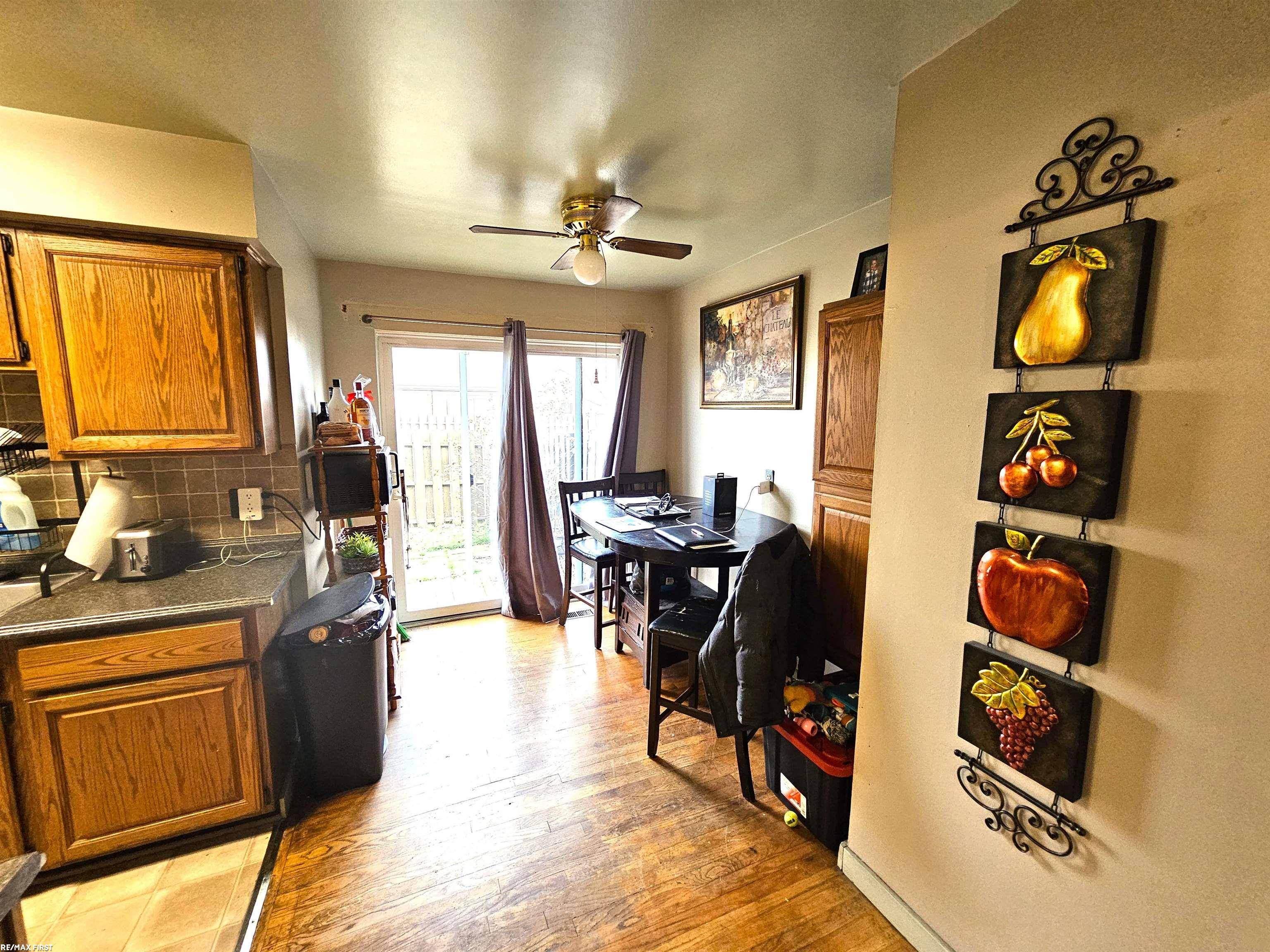 Warren, MI 48093,27616 Marcia