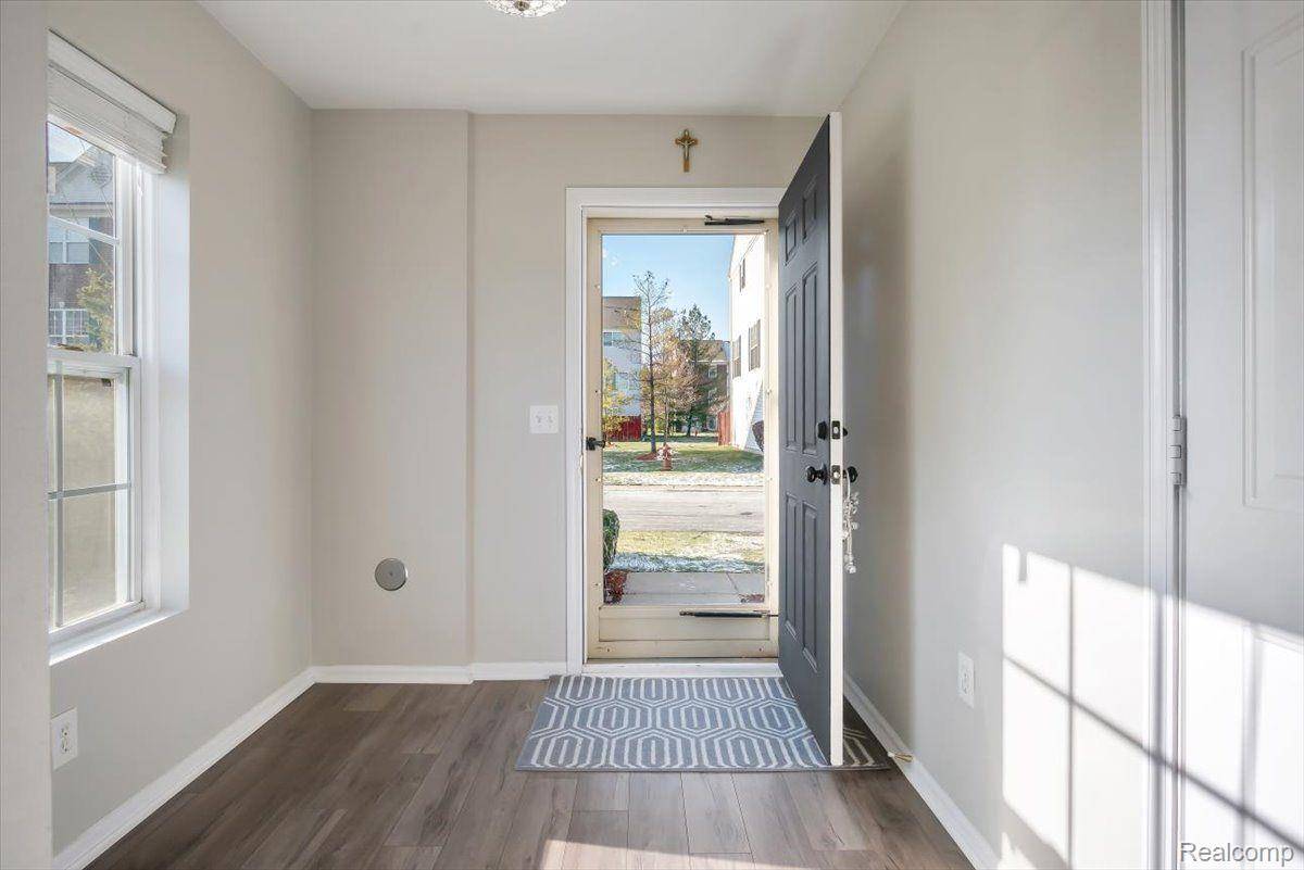 Sterling Heights, MI 48310,36174 DOMINION CIR