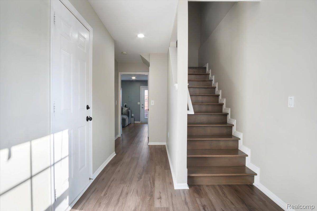 Sterling Heights, MI 48310,36174 DOMINION CIR