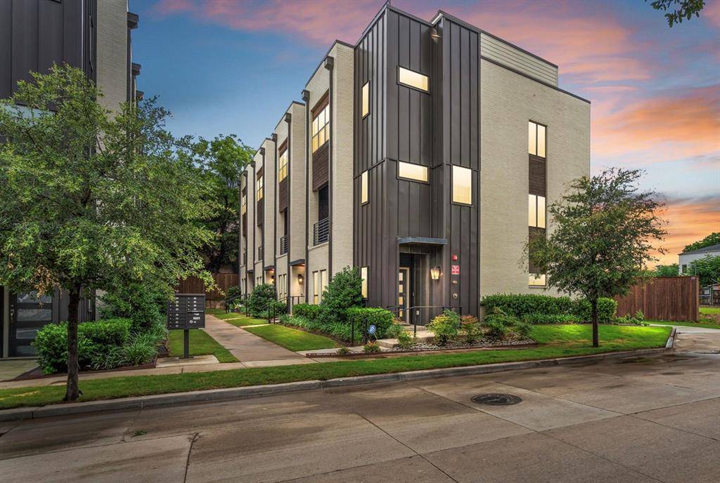 Fort Worth, TX 76107,2741 Merrimac Street #102