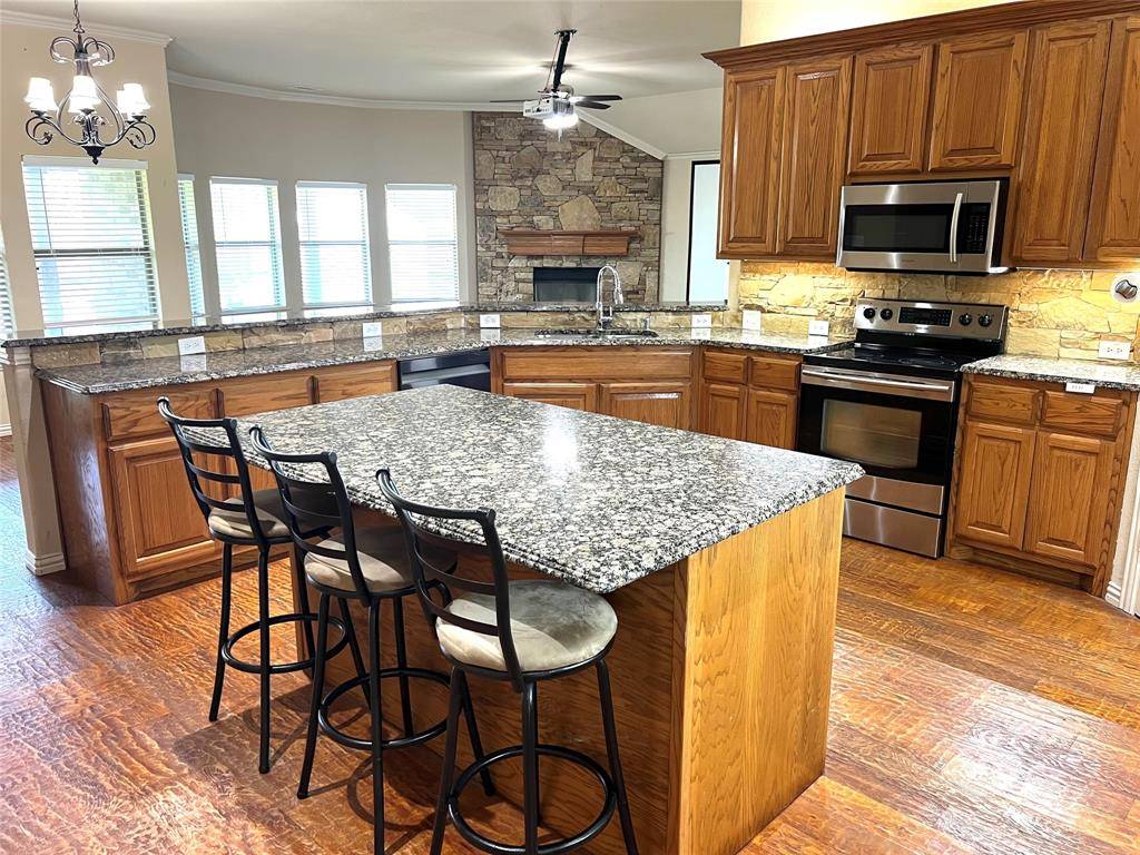 Van Alstyne, TX 75495,1524 Greenbrier Drive