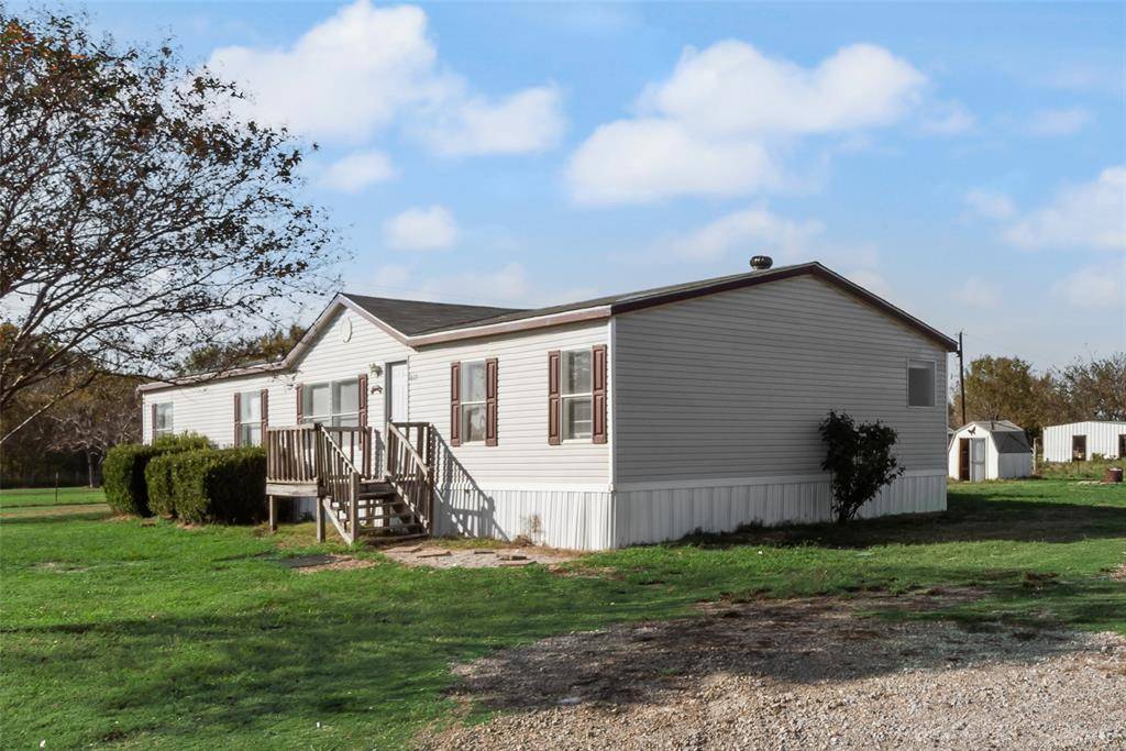 Rosser, TX 75157,817 Kaufman Street