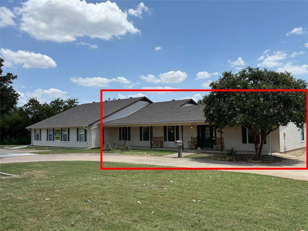 Pilot Point, TX 76258,1013 S Highway 377