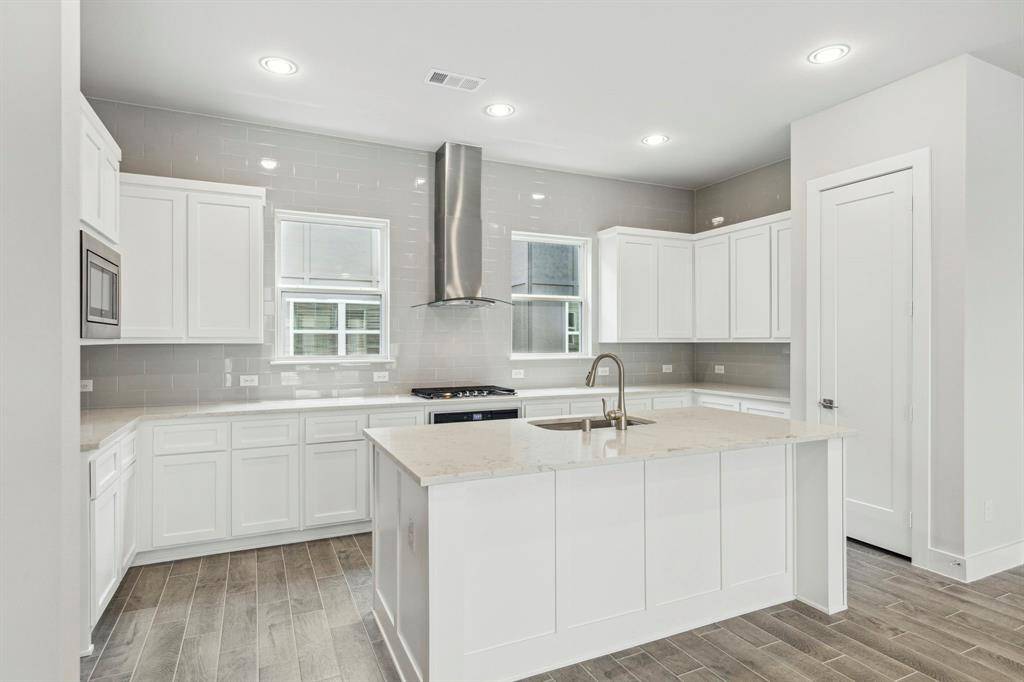 Dallas, TX 75212,2468 Carmelita Street