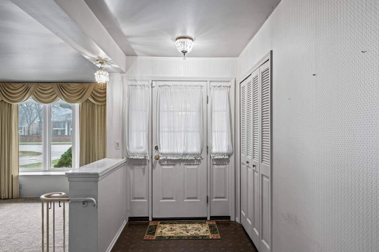 Grand Blanc, MI 48439,2079 Hill RD