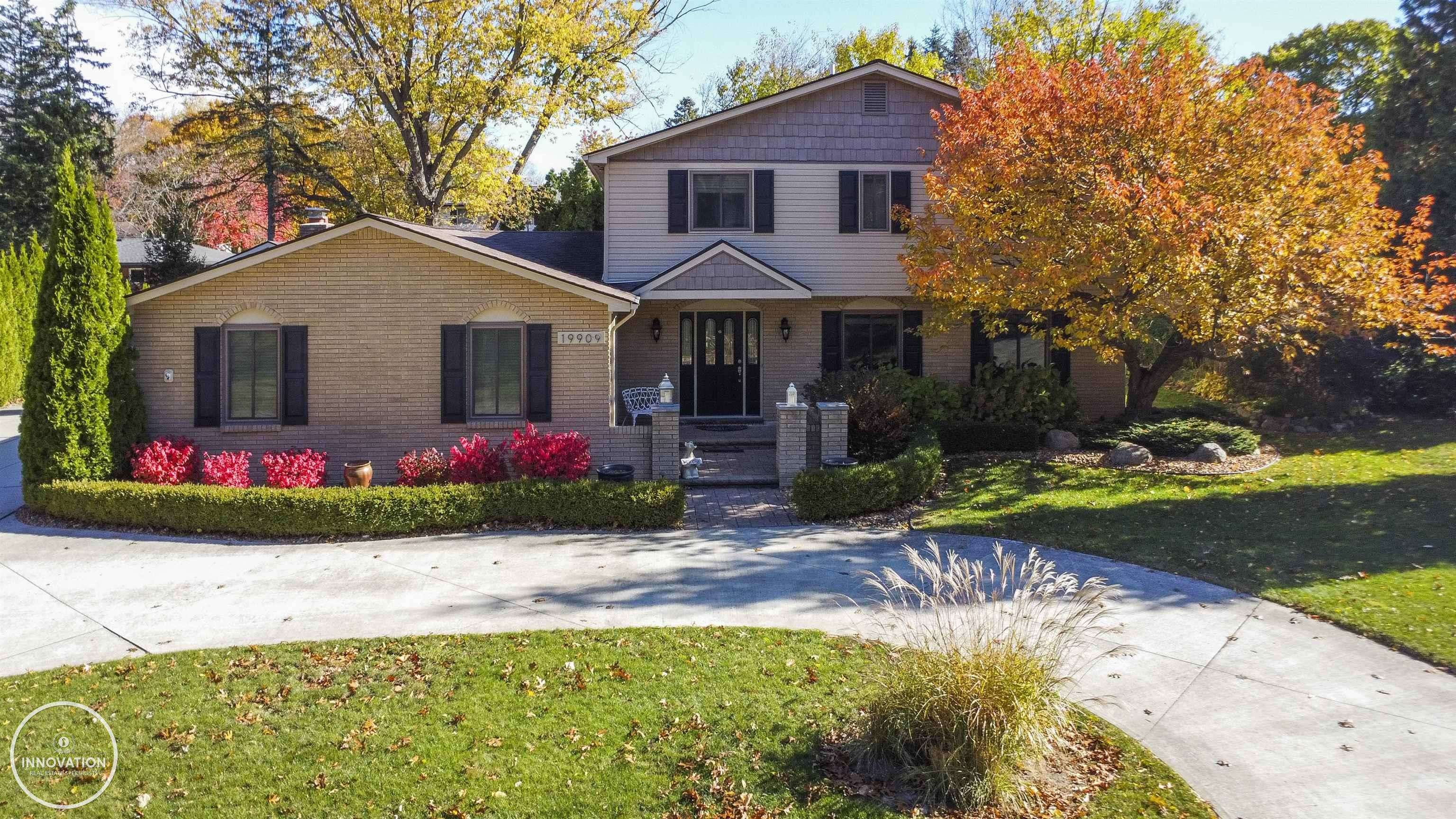 Clinton Township, MI 48036,19909 White Oaks DR