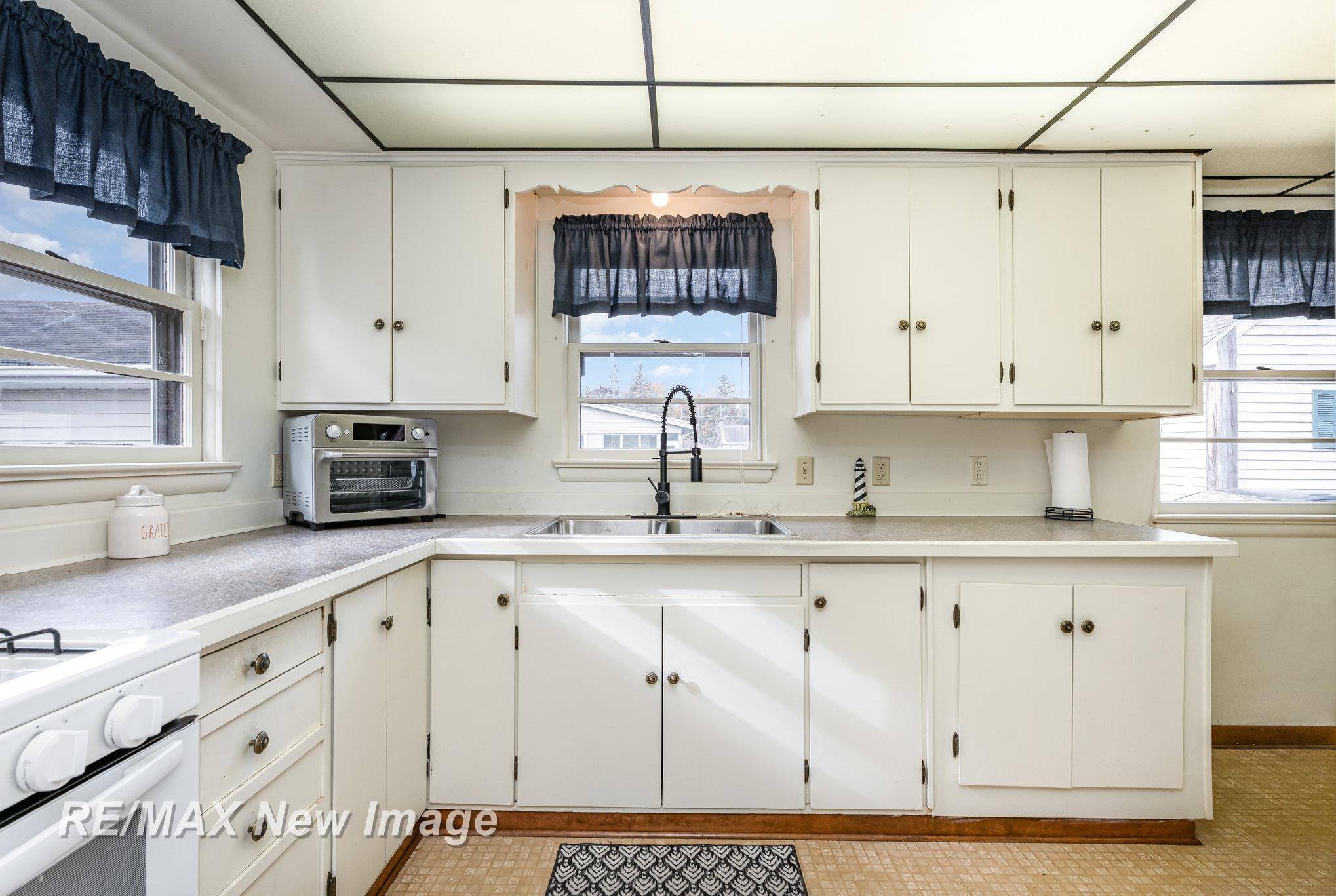 Saginaw, MI 48602,2023 Kollen ST