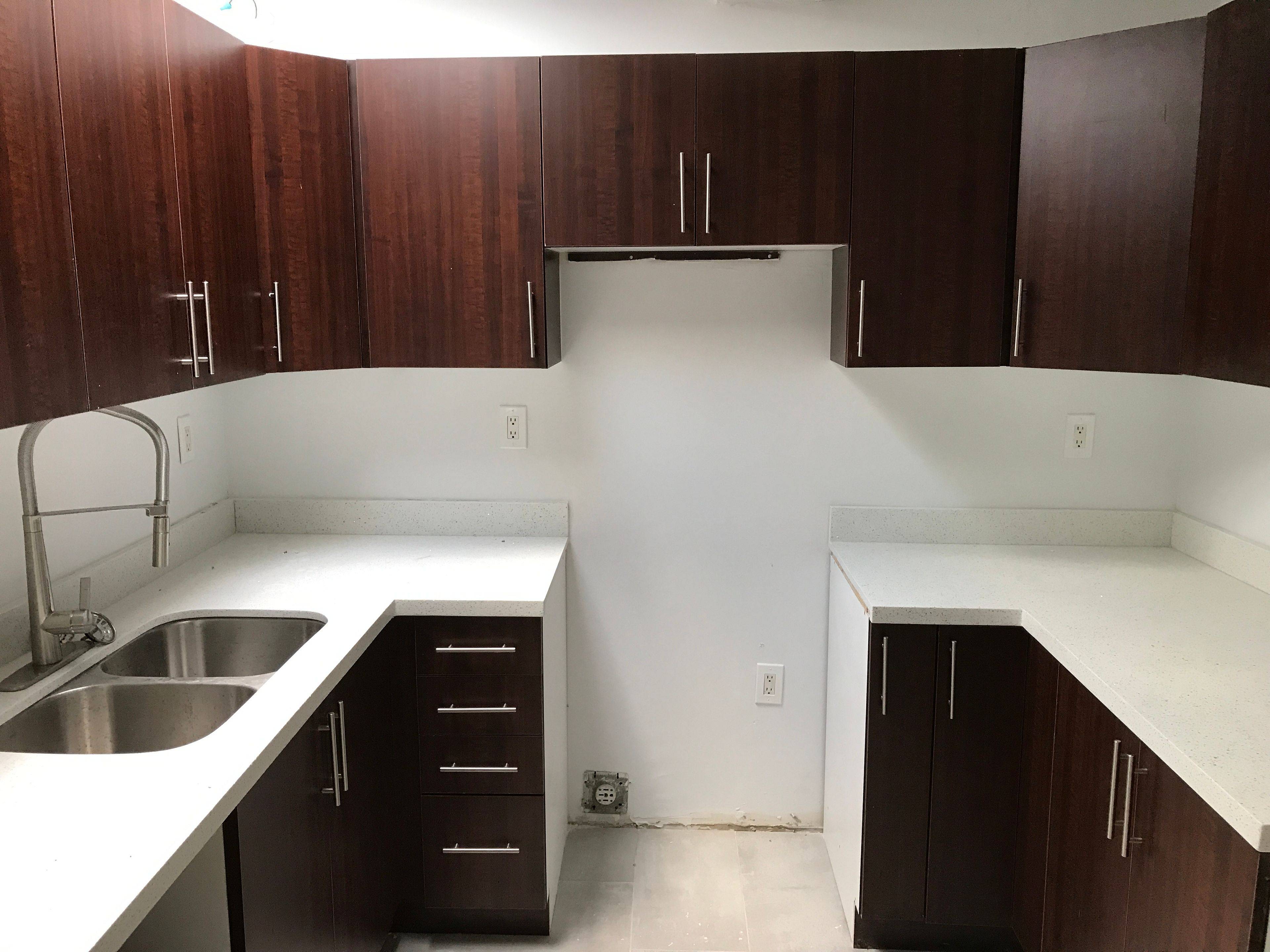 Toronto W04, ON M9M 4P4,1188 Weston RD