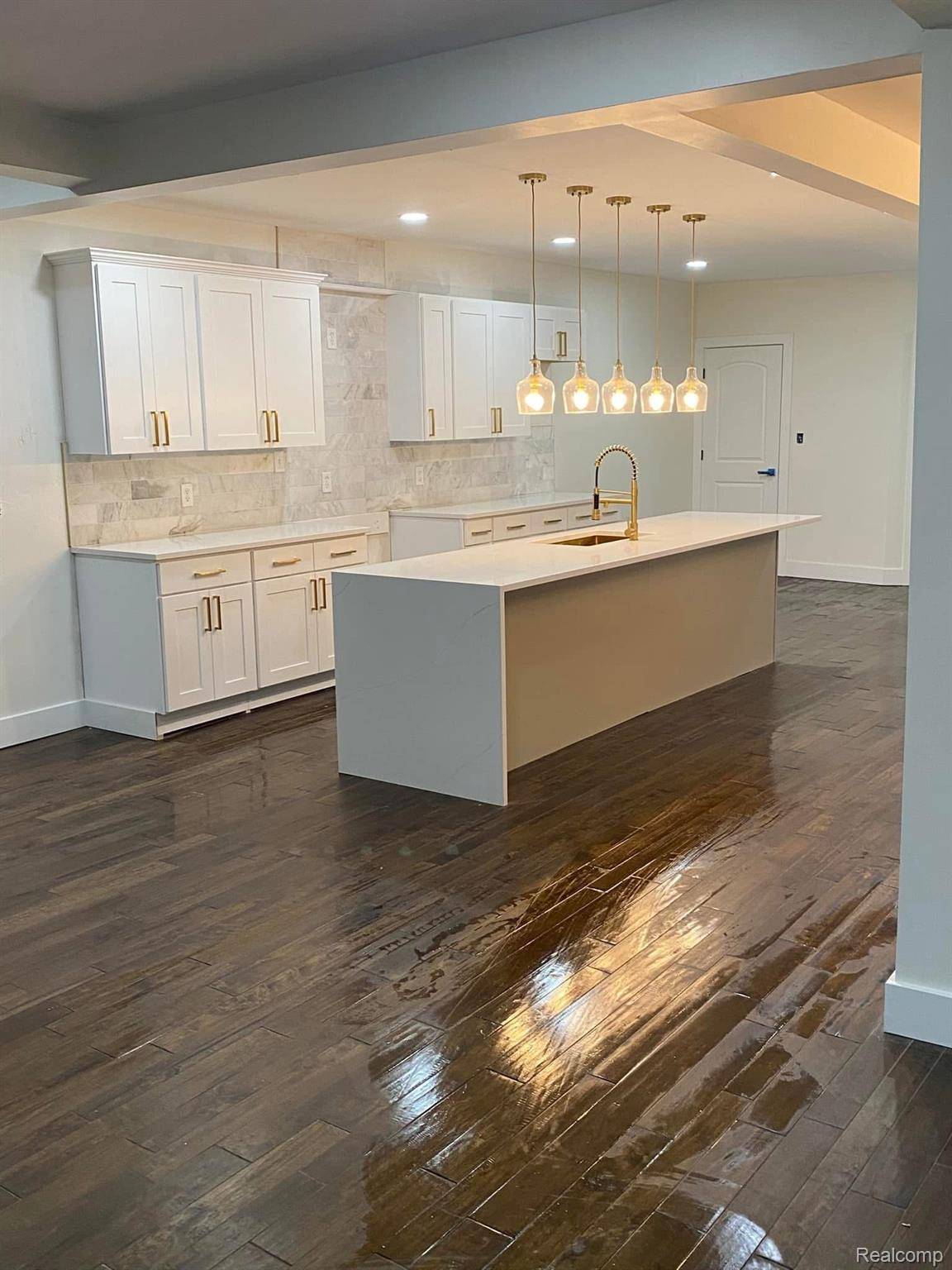 Detroit, MI 48206,1644 GLYNN