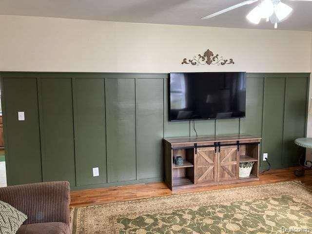 Burton, MI 48519,2101 SANDALWOOD DR