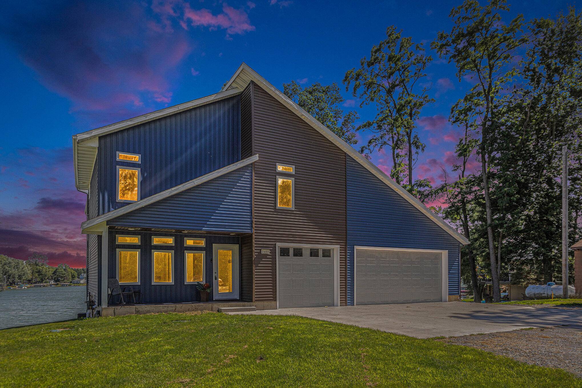 Casnovia, MI 49318,2488 Crockery Shores RD