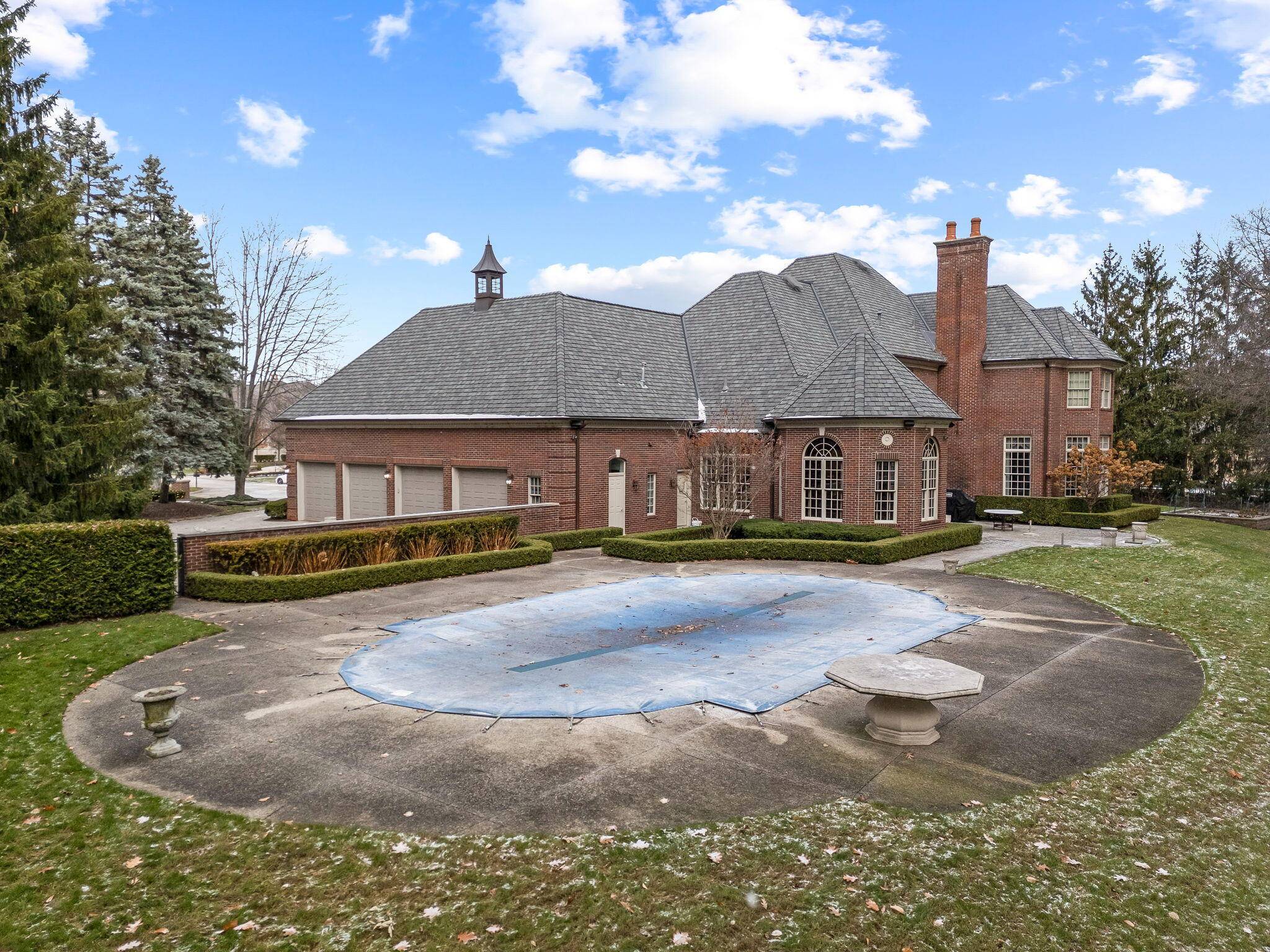 Clinton Twp, MI 48036,37507 Hidden Valley CT