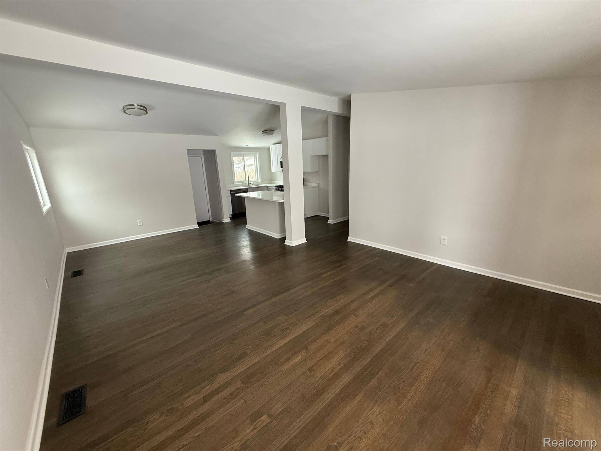 Oak Park, MI 48237,13300 KENWOOD ST