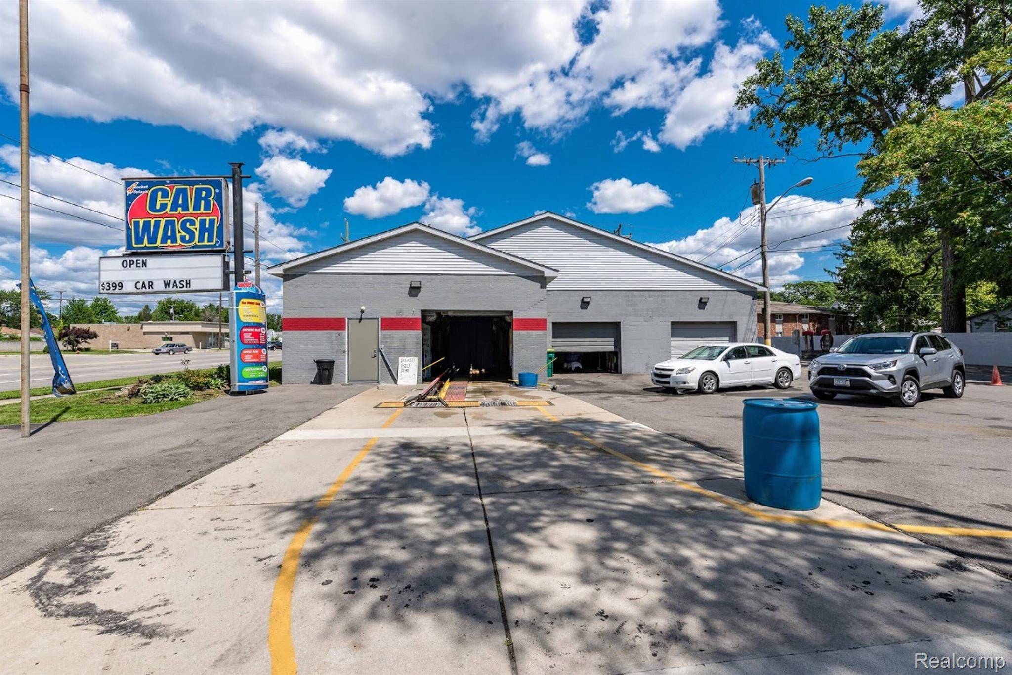 Lincoln Park, MI 48146,4057 DIX