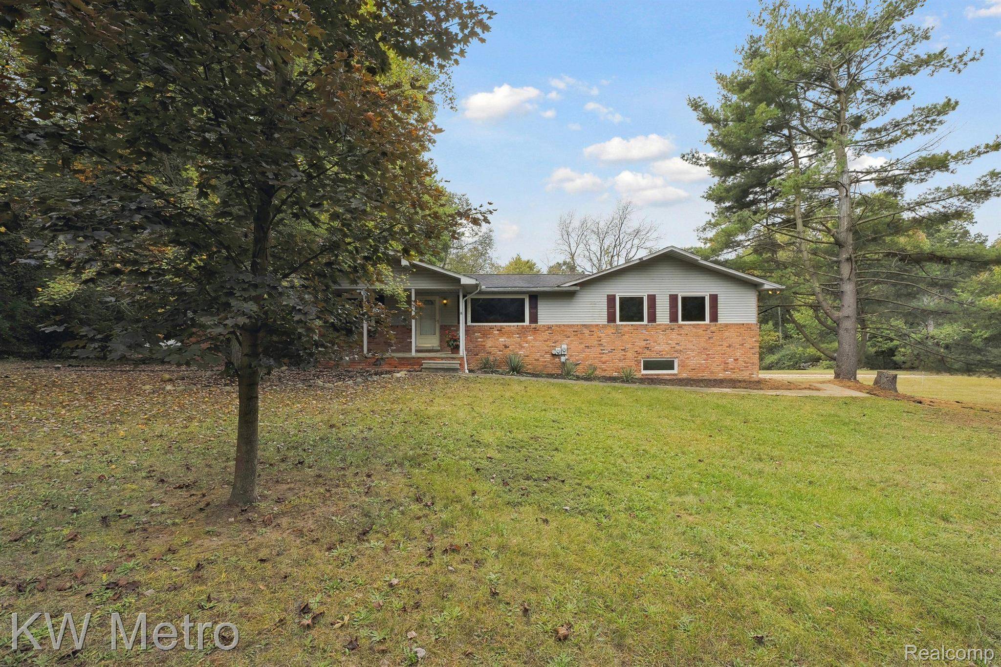 Pinckney, MI 48169,7293 GAWLEY RD