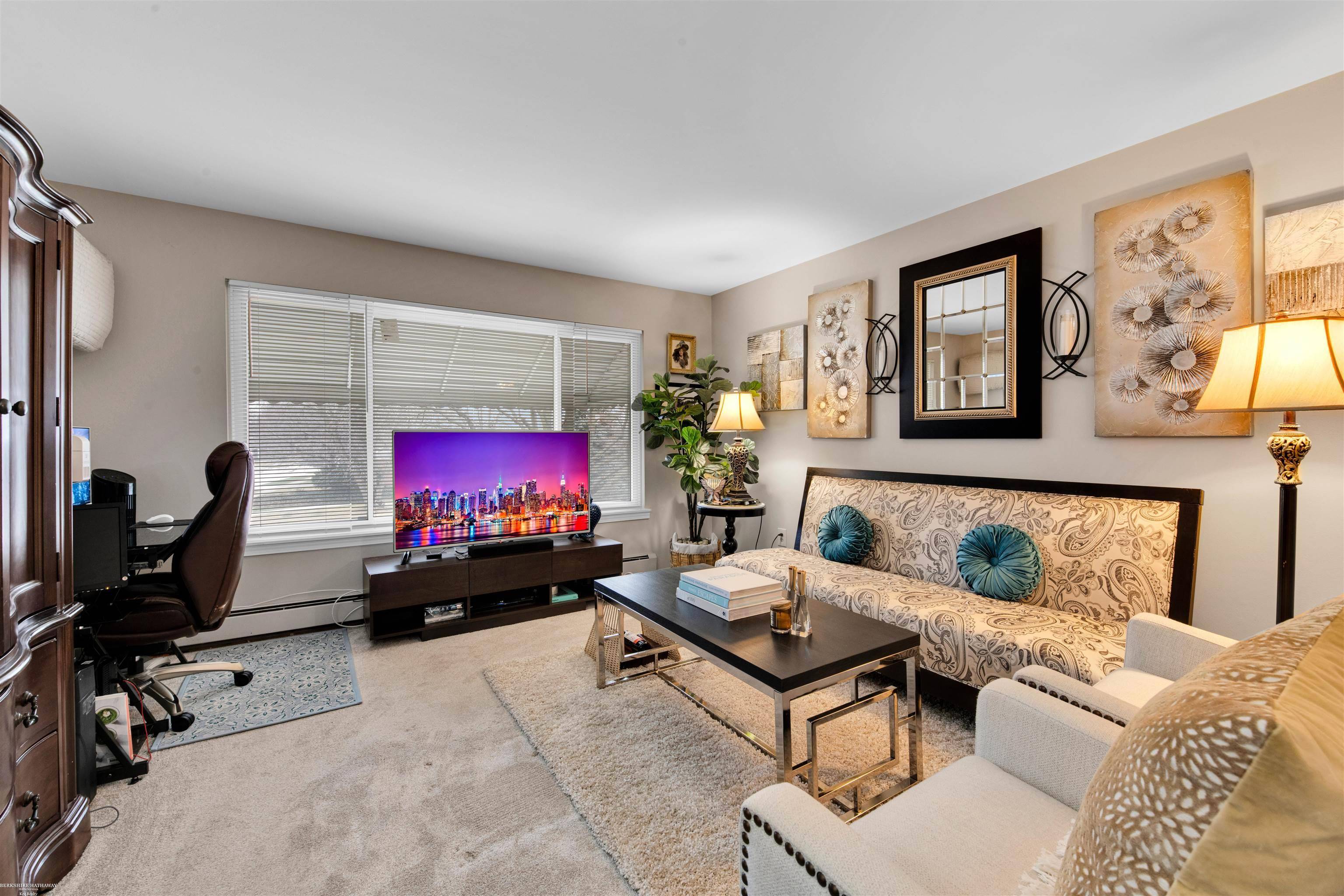 Saint Clair Shores, MI 48080,21368 Beaconsfield ST