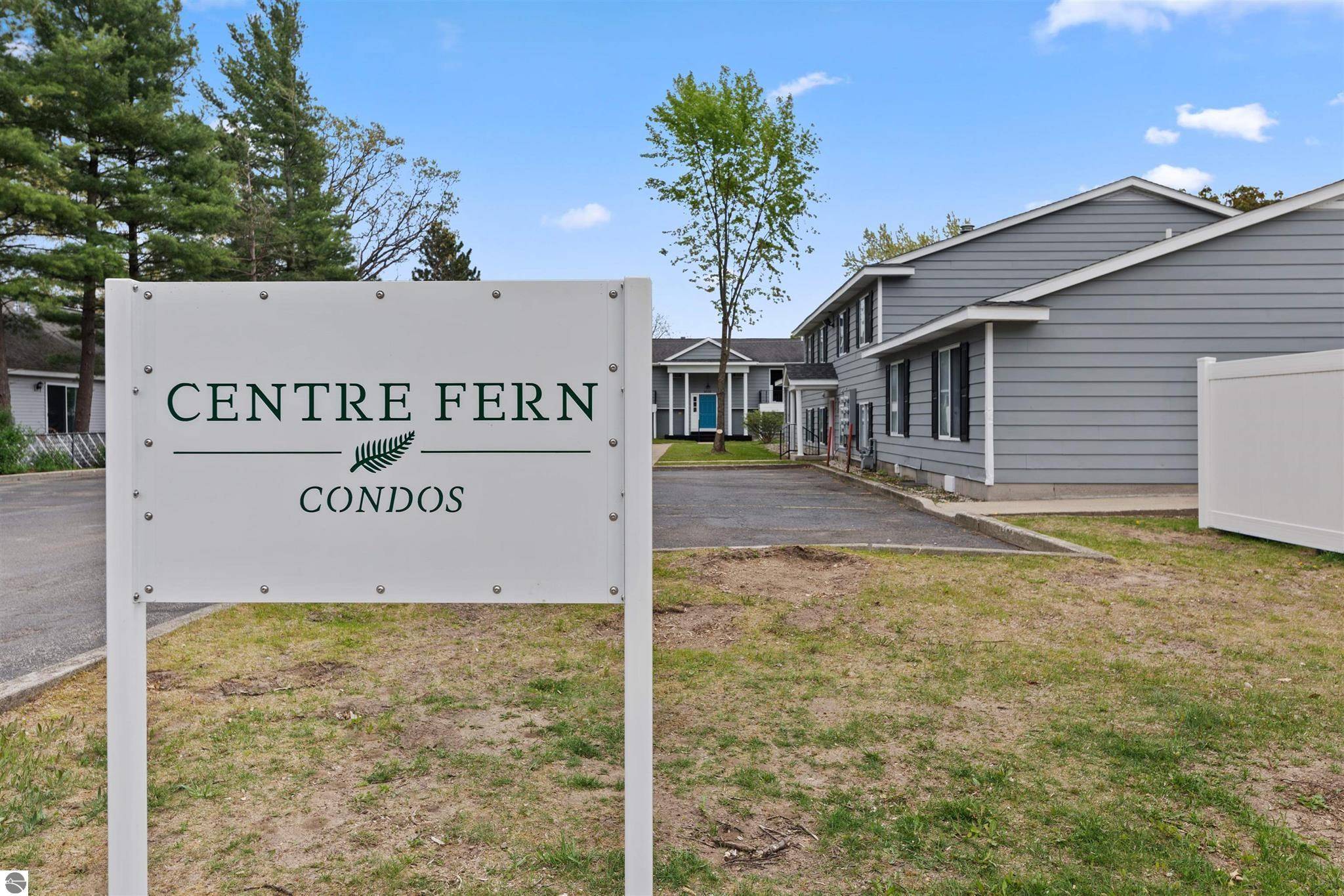 Traverse City, MI 49686,1021 Centre ST