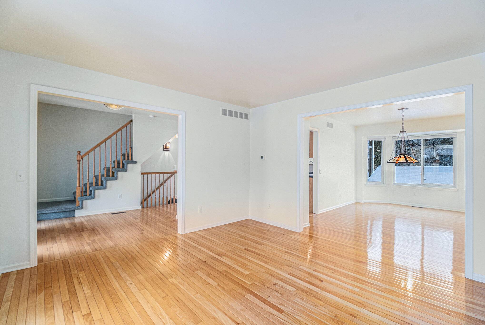 Ann Arbor, MI 48103,5874 Cedar Ridge DR