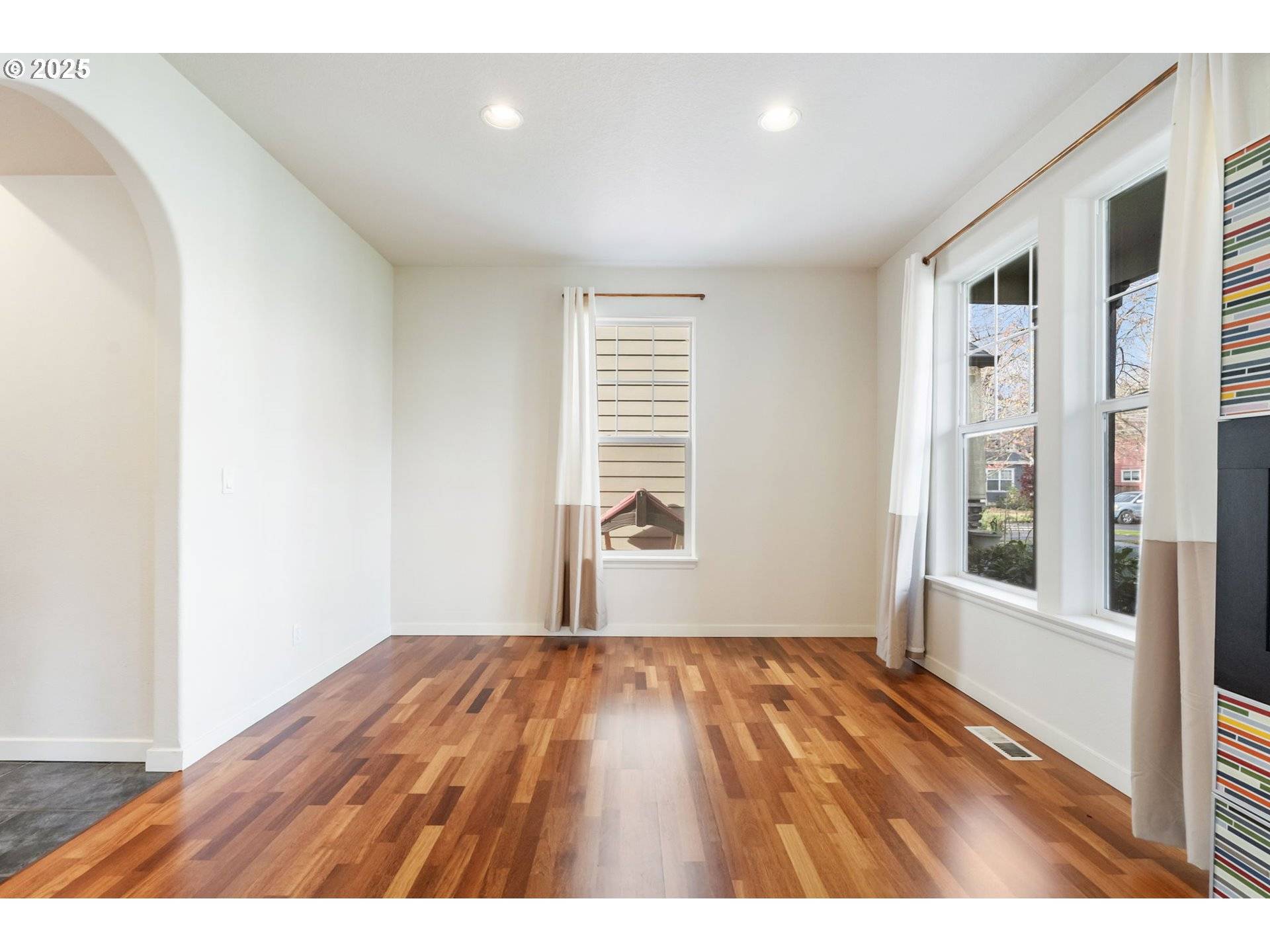 Portland, OR 97203,9526 N HAVEN AVE