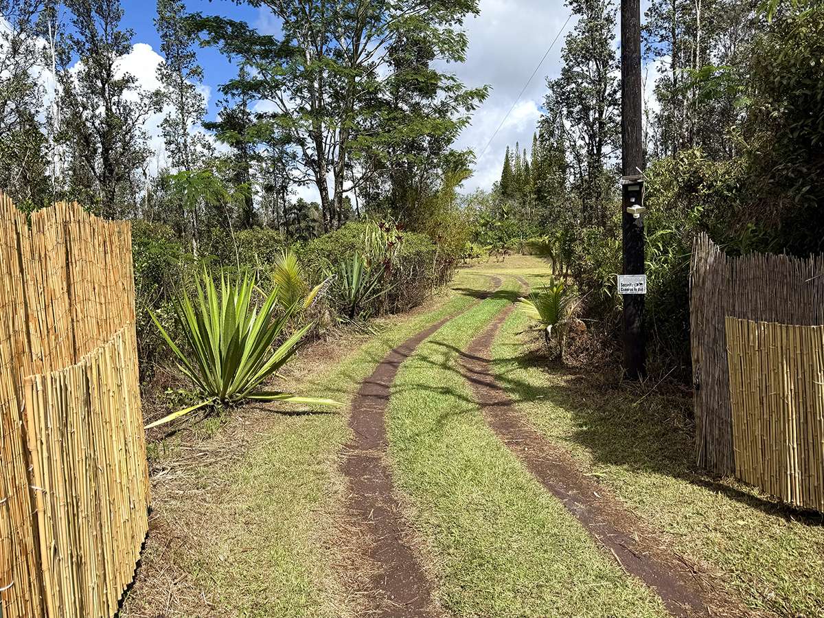 Mountain View, HI 96760,16-2041 OPEAPEA RD