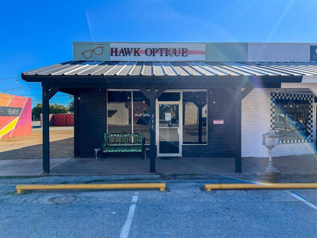 Iowa Park, TX 76374,311 N Wall Street