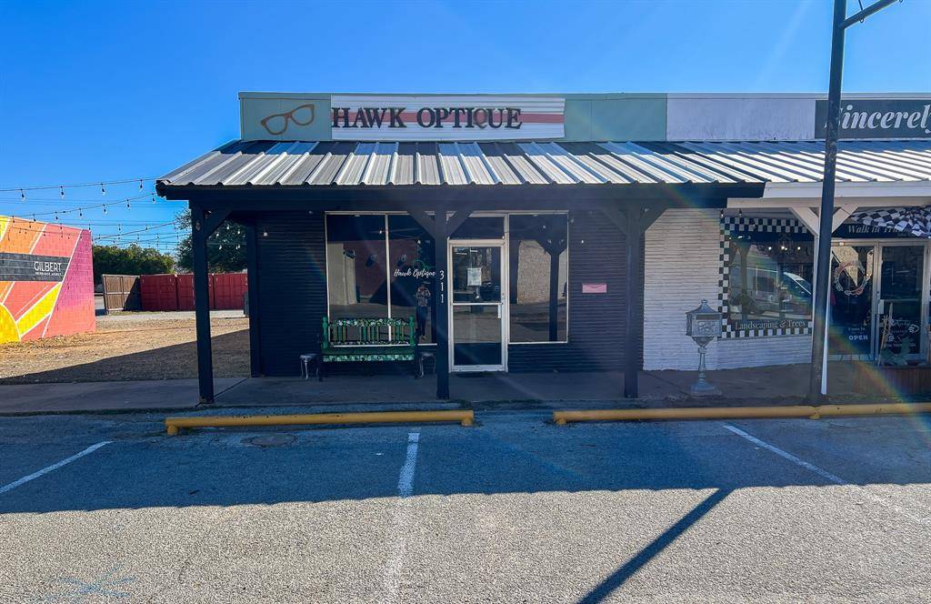 Iowa Park, TX 76374,311 N Wall Street