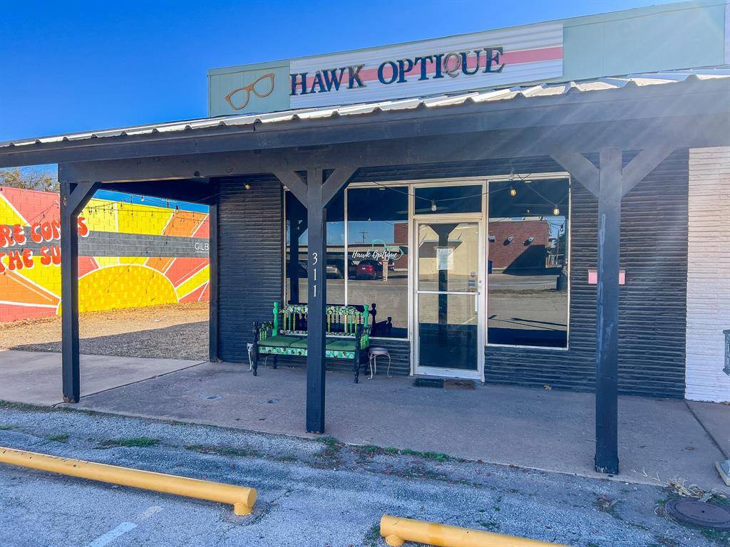 Iowa Park, TX 76374,311 N Wall Street